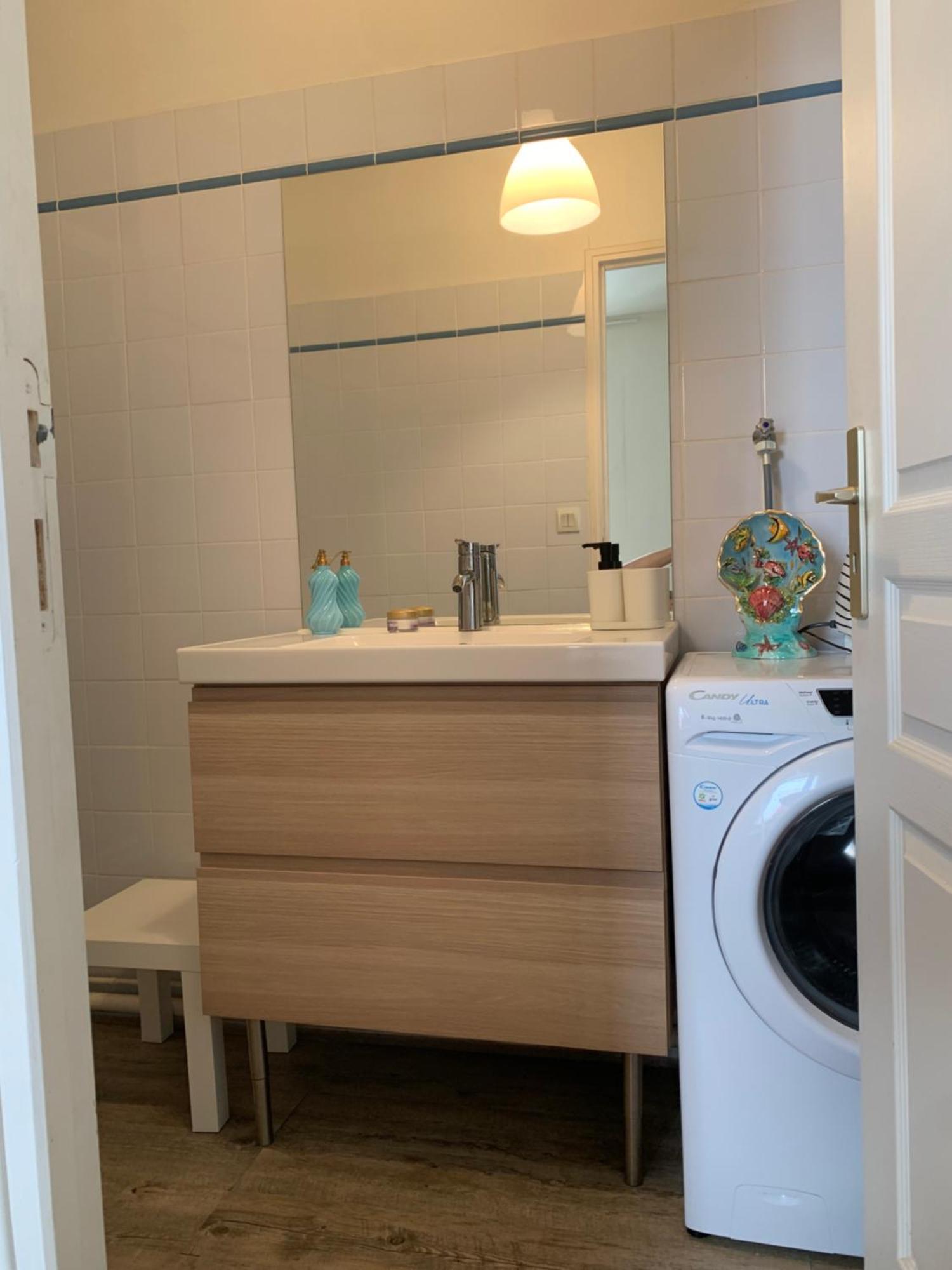 Biarritz Centre, Pres Avenue De Verdun, Cosy Apt 2 Pieces , Salon , Chambre Separe, Rue Tres Calme A 10 Minutes A Pied De La Grande Plage Extérieur photo